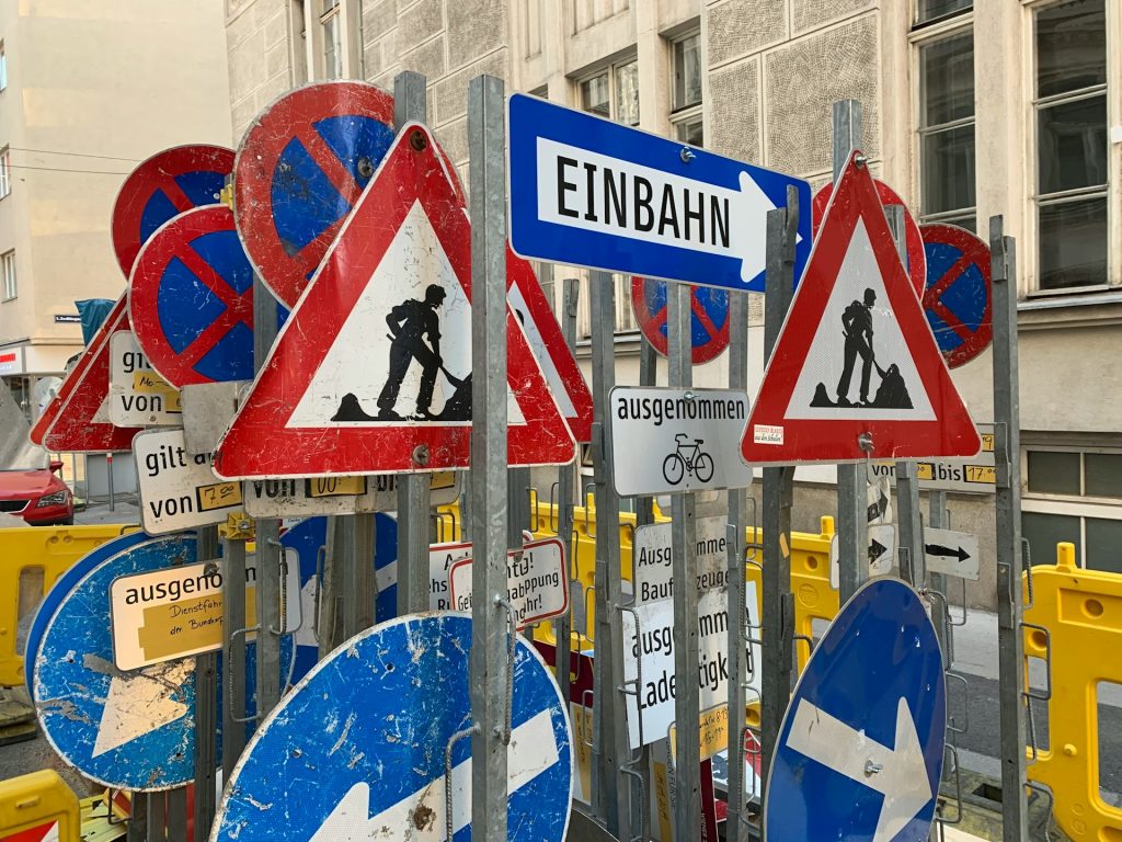 Domyślne wartości w JavaScript: ||, ??, ?.